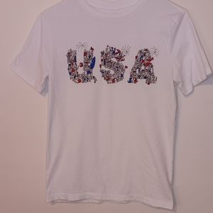 NWOT Old Navy graphic tee USA